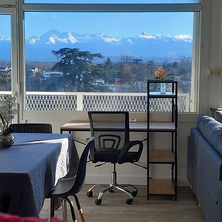 Cap Sud - 53M2- Vue Pyrenees- Hypercentre-Wifi Fibre -Nouvelle Literie Apartment Tarbes Luaran gambar